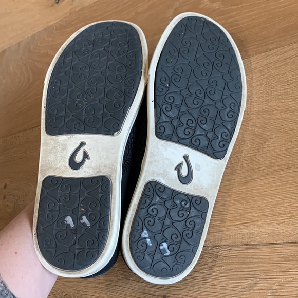 OluKai Women’s Pehuea Shoes - Picture 7 of 8